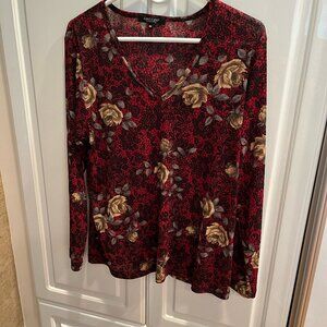 Pretty floral Karen Kane blouse
